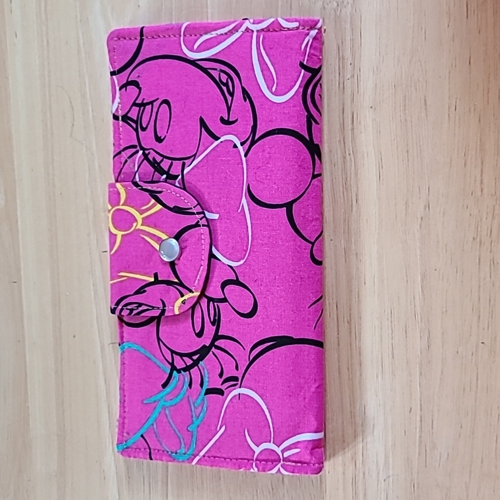 Nwot Minnie Mouse wallet